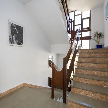Cozy In Kastel Stafilic Apartment Kastela