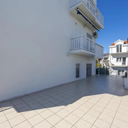 Cozy In Kastel Stafilic شقة *