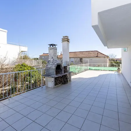 شقة Cozy In Kastel Stafilic *